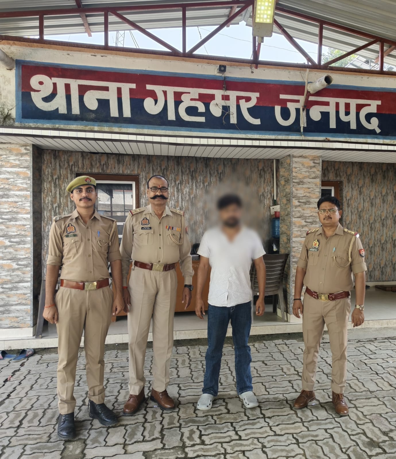 गैंगस्टर एक्ट में वांछित अमरजीत सिंह गिरफ्तार  गहमर पुलिस ने घर से पकड़ा, आरोपी के खिलाफ पहले से भी दर्ज हैं मुकदमे