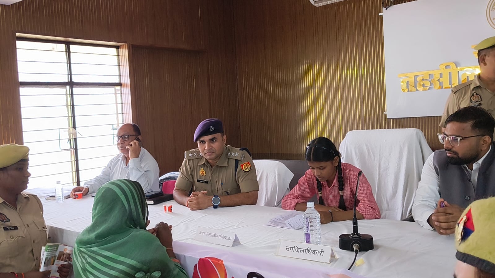 जमानियां में गोदाम से 4.78 क्विंटल अवैध पटाखे बरामद, तीन गिरफ्तार  **पटाखों की अनुमानित कीमत 4.50 लाख रुपये, बिना लाइसेंस भंडारण और बिक्री के आरोप में कार्रवाई