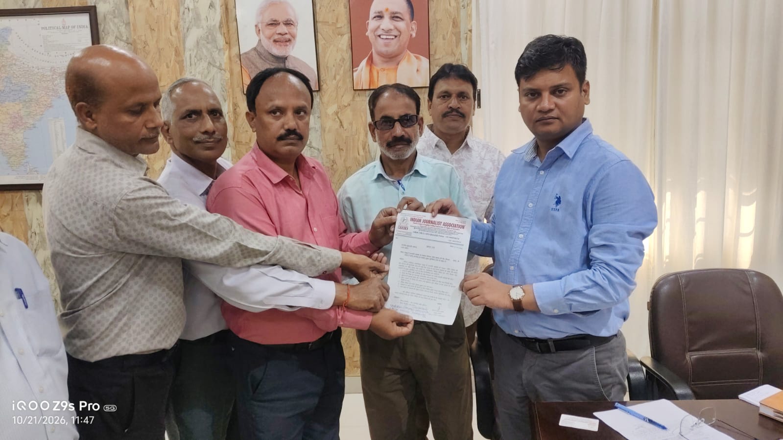 पत्रकार के हत्या के विरोध में इंडियन जर्नलिस्ट एसोसिएशन ने सौंपा ज्ञापन