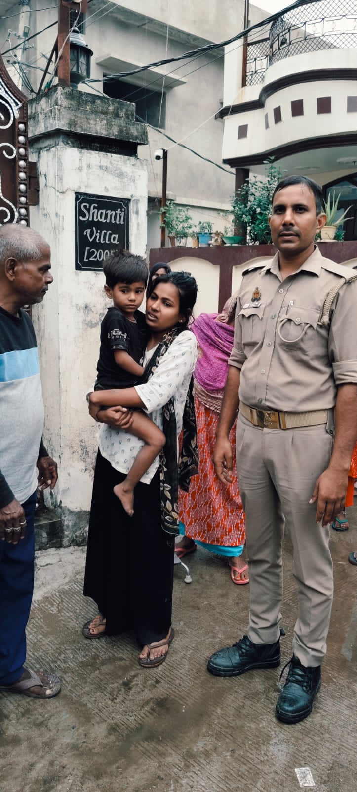 शाहपुर पुलिस ने दो घंटे के अंदर खोजी चार वर्षीय लापता बच्ची, परिजनों को सकुशल सौंपा